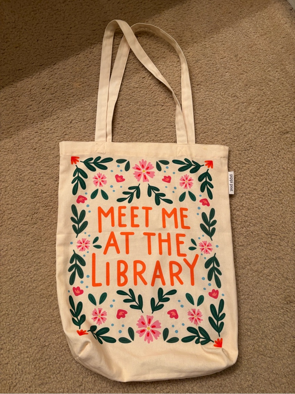 Meet Me At the Library tote📚